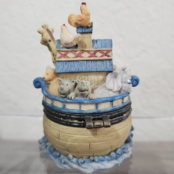 Vintage Noah's Ark Jewelry Trinket Box 3.5" - Picture 3 of 8